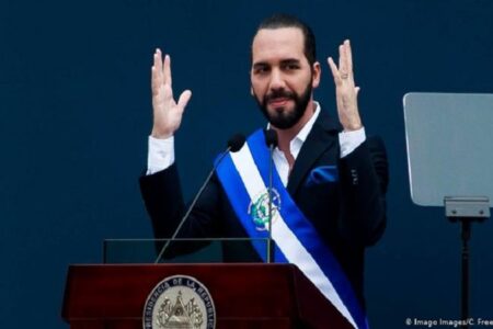 Oposición en El Salvador pide destitución del presidente Nayib Bukele