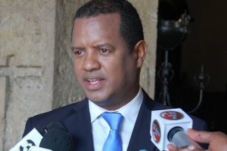 Agrimensor Miguel Valoy pide investigar títulos de propiedad habrían sido otorgados irregular en 2015