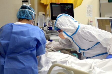 Salud Pública reporta cifra récord de  covid-19 con 3,700 nuevos casos positivos
