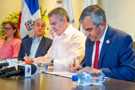 Propeep e Inespre firman acuerdo para venta de productos a bajo precio en supermercados