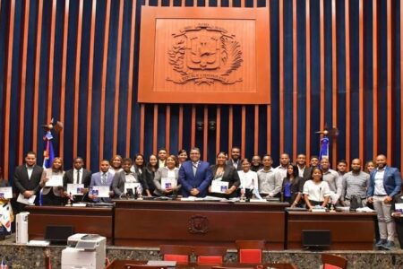 Oficina Legislativa provincial anuncia Premio a Excelencia Juvenil sancristobalense