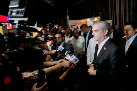 Abinader afirma Gobierno amplia la generación para garantizar el 100% de la demanda de energía