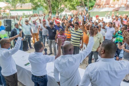 Dirigentes del PLD, PRD, y PRSC en Barahona y San José de Ocoa pasan a País Posible