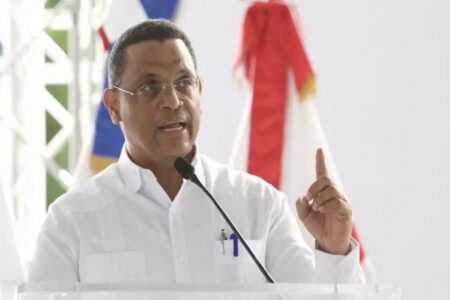 Gobierno entregará más de 200 títulos de propiedad en Pedernales