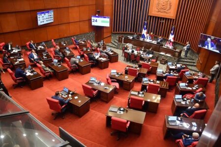 Senado declara de urgencia y aprueba en dos lecturas proyecto modifica ley libera de impuesto Sucesiones y Donaciones