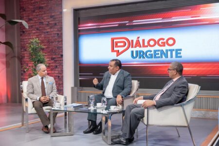 RD avanza en proyectos de energía con almacenamiento de baterías